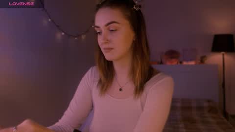 Snapshot of lillyfarey chatting on 10/02/25, 06:48 LillyFarey online show from 10/02/25, 06:48