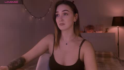 Snapshot of lillyfarey chatting on 10/06/25, 04:59 LillyFarey online show from 10/06/25, 04:59