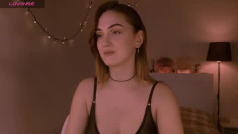 Snapshot of lillyfarey chatting on 10/29/25, 06:53 LillyFarey online show from 10/29/25, 06:53