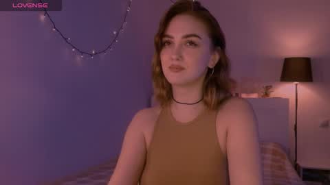 Snapshot of lillyfarey chatting on 11/04/25, 06:40 LillyFarey online show from 11/04/25, 06:40