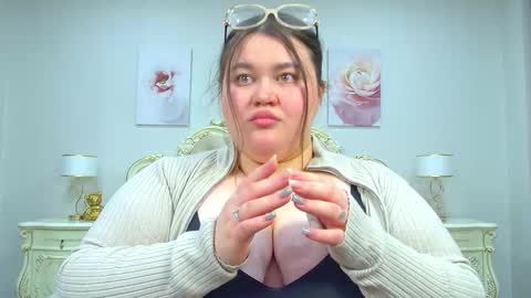 LiloLewins online show from 01/15/25, 04:00