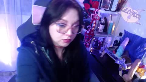 Lilo  online show from 02/17/25, 03:15