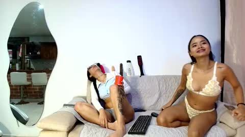 Snapshot of lilookailani chatting on 12/20/25, 12:29 vanessa online show from 12/20/25, 12:29
