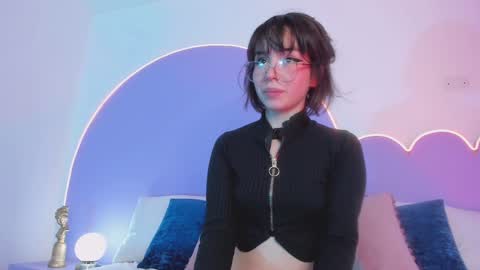 Lilou online show from 12/10/24, 02:28
