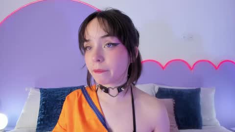 Lilou online show from 02/07/25, 02:47