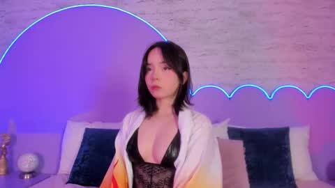 Lilou online show from 09/18/25, 11:56