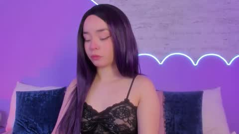 Snapshot of lilou_albrecht chatting on 11/05/25, 01:22 Lilou online show from 11/05/25, 01:22