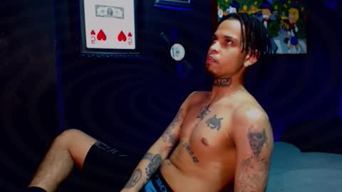 Snapshot of lilray99 chatting on 02/13/26, 11:34 ONLYFANS online show from 02/13/26, 11:34