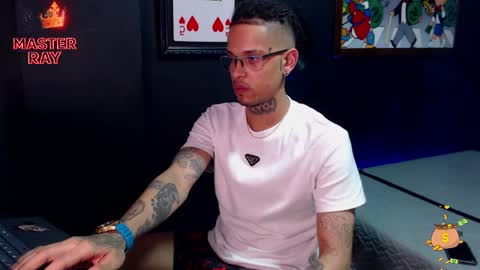 Snapshot of lilray99 chatting on 05/29/26, 08:23 ONLYFANS online show from 05/29/26, 08:23