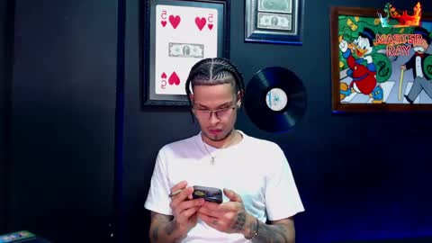 Snapshot of lilray99 chatting on 06/08/26, 07:42 ONLYFANS online show from 06/08/26, 07:42