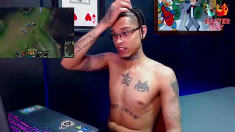 Snapshot of lilray99 chatting on 06/11/26, 12:32 ONLYFANS online show from 06/11/26, 12:32