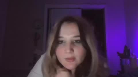 lilred0503 online show from 07/23/26, 03:59