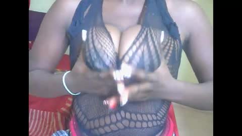 lilshawrie online show from 12/28/24, 03:47