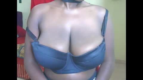 lilshawrie online show from 01/15/25, 04:36