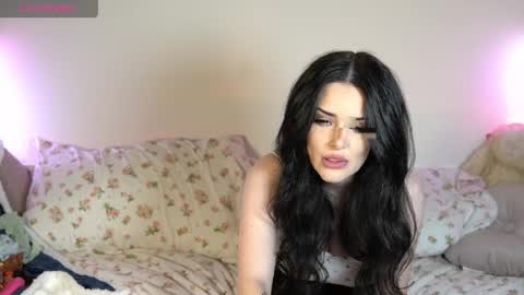 Snapshot of lilsibby chatting on 06/05/26, 12:28 sibby online show from 06/05/26, 12:28