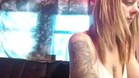 Luna online show from 06/06/26, 12:05