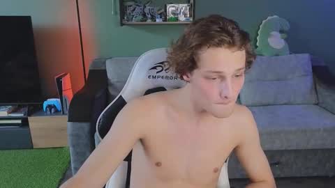 Snapshot of lilteddyboy chatting on 10/10/25, 11:53 lilteddyboy online show from 10/10/25, 11:53