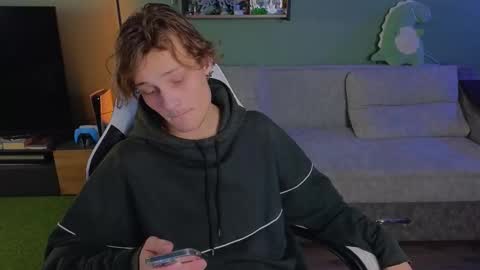 Snapshot of lilteddyboy chatting on 10/14/25, 03:02 lilteddyboy online show from 10/14/25, 03:02