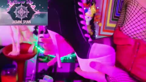 jasmine spunn online show from 10/26/25, 06:19