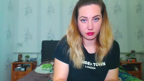 lilu_cute25 online show from 03/15/26, 10:05