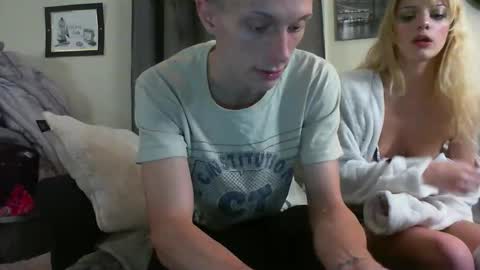 Snapshot of lilvioletxxx chatting on 10/16/25, 02:45 Little Violet online show from 10/16/25, 02:45