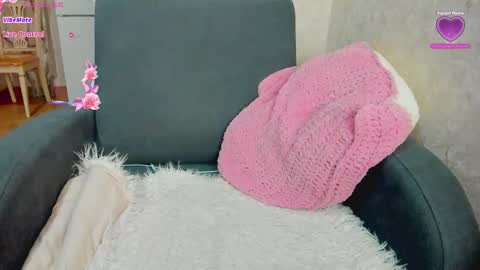 LILY online show from 11/09/25, 06:39