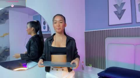  lily  online show from 10/19/25, 03:07