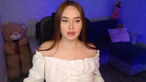 lily_baker_ online show from 06/25/26, 07:35