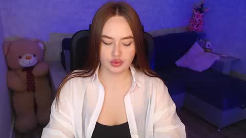 lily_baker_ online show from 07/18/26, 07:45