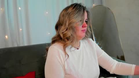 Lily online show from 05/19/26, 01:11