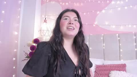 lily_cherry0 online show from 11/25/25, 09:26