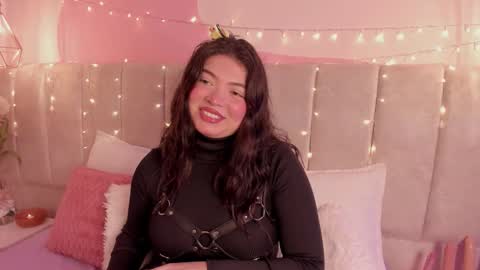 lily_cherry0 online show from 11/28/25, 10:56