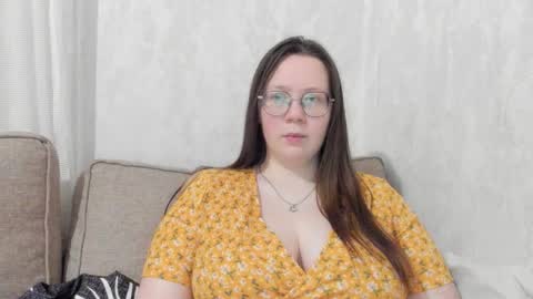 Snapshot of lily_cheys chatting on 01/06/26, 11:07 Lily Chays online show from 01/06/26, 11:07