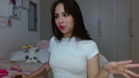 Snapshot of lily_crushx chatting on 01/08/25, 07:34 Lirio online show from 01/08/25, 07:34