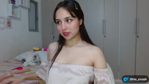 Snapshot of lily_crushx chatting on 01/12/25, 08:36 Lirio online show from 01/12/25, 08:36