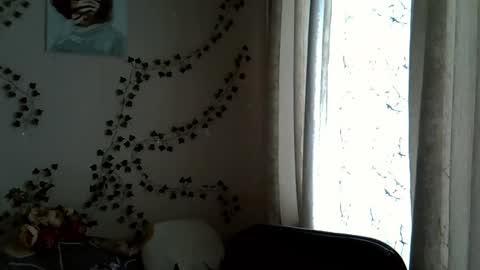 lily_ember online show from 10/14/25, 10:05