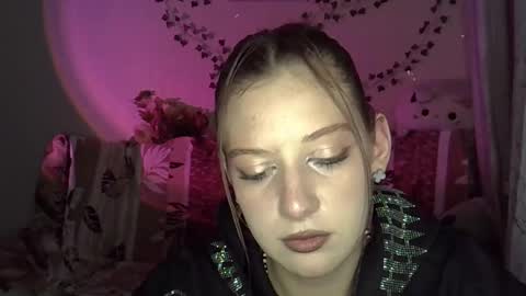 lily_ember online show from 11/23/25, 06:08