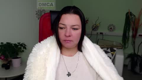 Lily online show from 09/26/25, 04:49