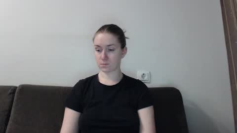 lily_love_x online show from 02/04/25, 04:05