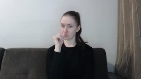 lily_love_x online show from 06/23/26, 05:27