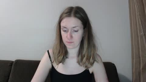 lily_love_x online show from 07/14/26, 02:05