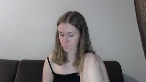 lily_love_x online show from 07/28/26, 05:25
