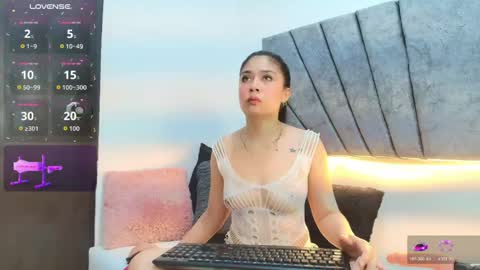 LILY MEGHAN online show from 06/03/26, 07:41