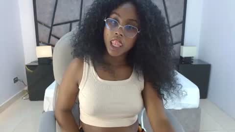 lily_mendoza online show from 06/11/26, 07:56