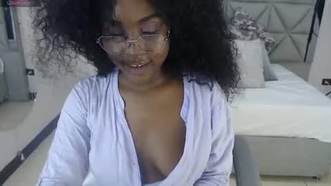 lily_mendoza online show from 06/12/26, 07:46