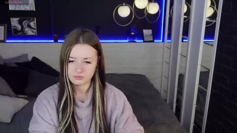 Lily online show from 02/27/25, 08:06