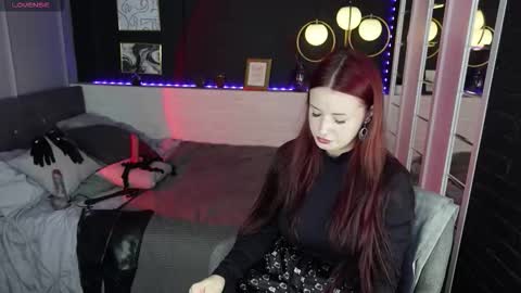 Lily online show from 10/01/25, 07:25