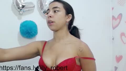 Lily Roberts online show from 09/13/25, 03:06