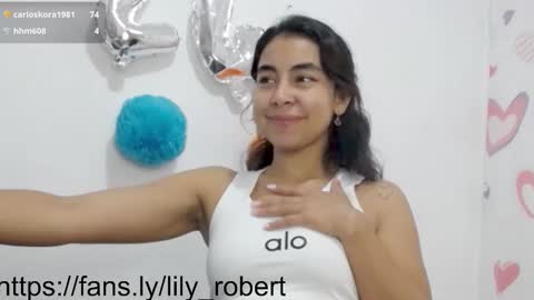 Lily Roberts online show from 09/15/25, 03:39