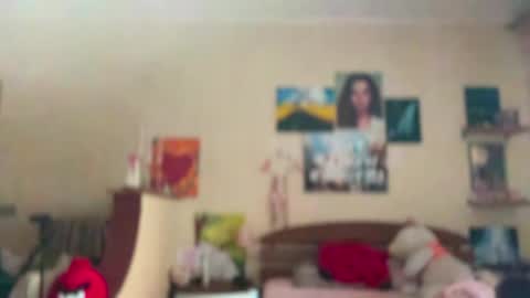 Lily online show from 05/01/26, 04:44